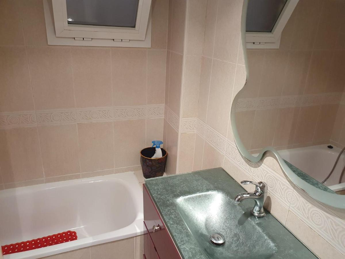 Newly Renovated Two Bedrooms Apartment In Villa Marina Benidorm Exterior photo
